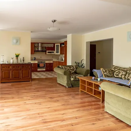 公寓 Apartament 乌斯特卡